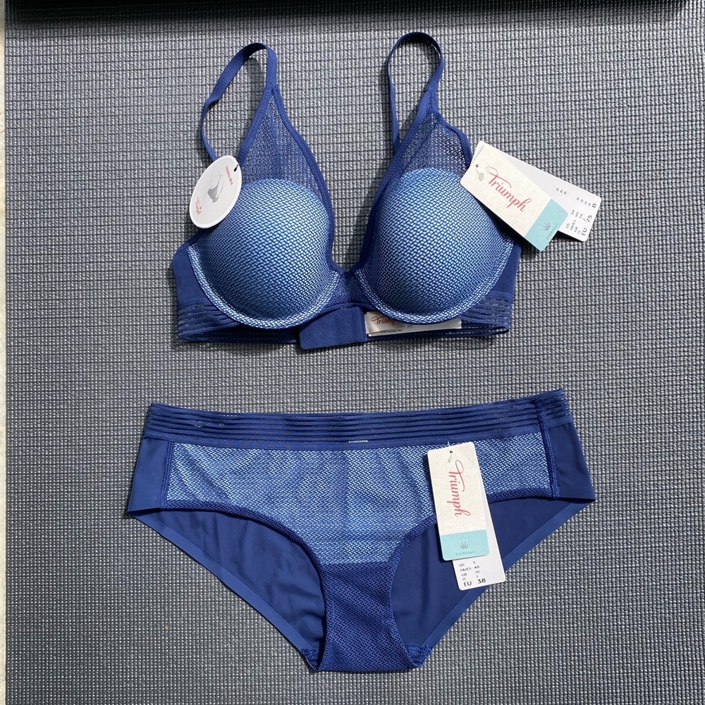 NWT Triumph’s set size S